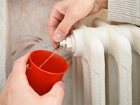 ¿Cómo purgar los radiadores?